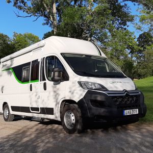 Campervan för upp till 4 personer, Plåtis för upp till 4 personer Hyr husbil Hyra husbil